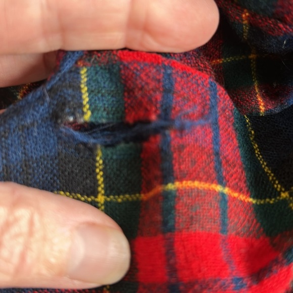 Vintage Pendleton 100% wool long sleeve button down red blue green plaid flannel - Picture 7 of 16